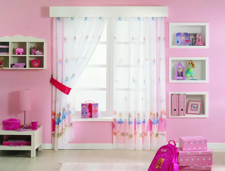 Parents note: Basics of the right choice of curtains and tulle for children