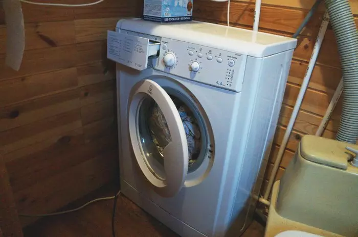 Máquina de lavar roupa para casa de campo