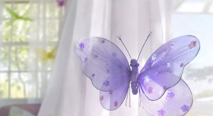 Averigüe cómo hacer una mariposa para cortinas independientemente