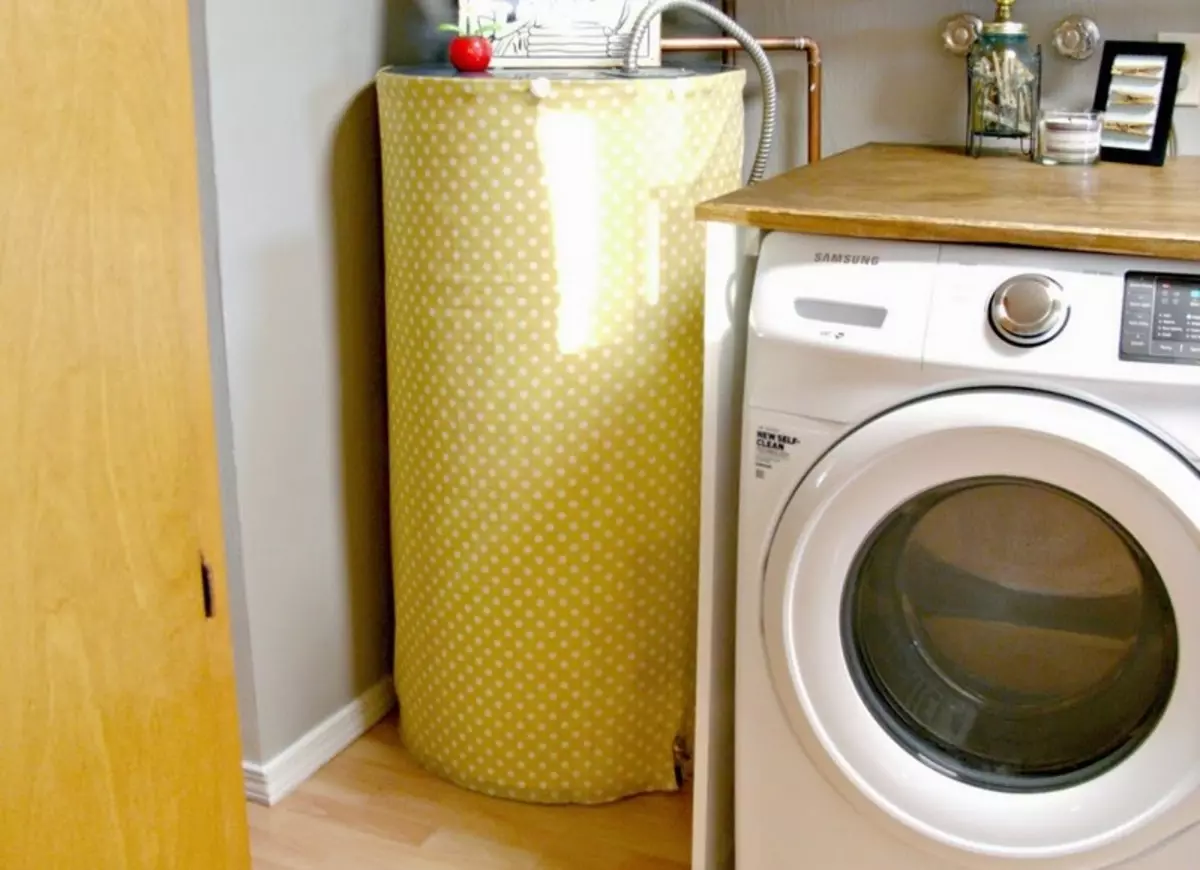 Mesin cuci dengan tangki air