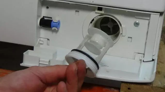 Bagaimana cara membersihkan filter di mesin cuci?