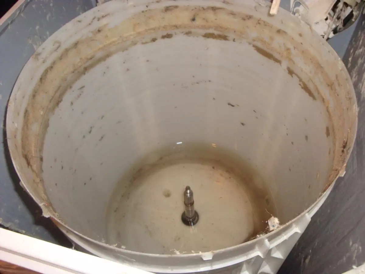 Bagaimana untuk membersihkan drum mesin basuh?