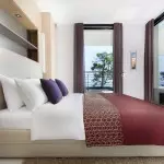 モダンなスタイルの寝室のデザイン