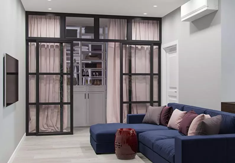 Walk-in closet