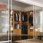 Verzauberung der Garderobe im Schlafzimmer: Interessante Ideen für verschiedene Bedingungen | +84 Foto