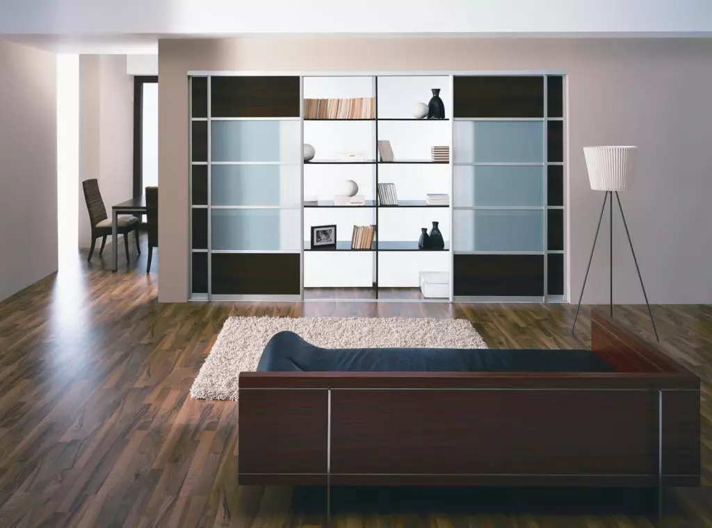 Obývací pokoj design s šatnou