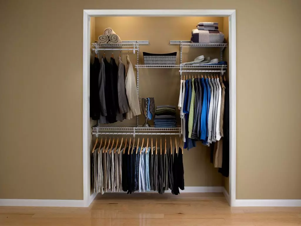 Little Wardrobe in Niche