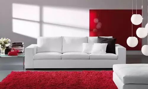 Come scegliere un divano per l'interno?