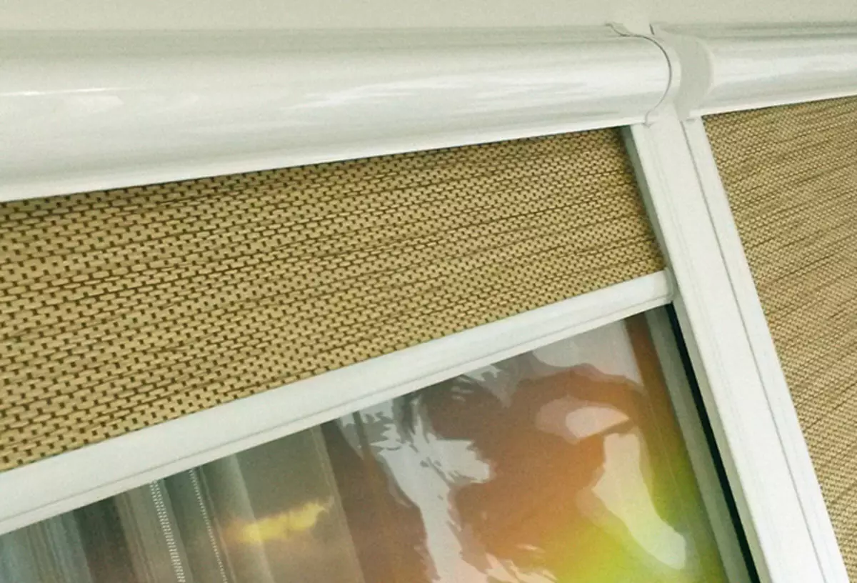 Cassette valcované záclony na plastových oknách: Ako si vybrať?