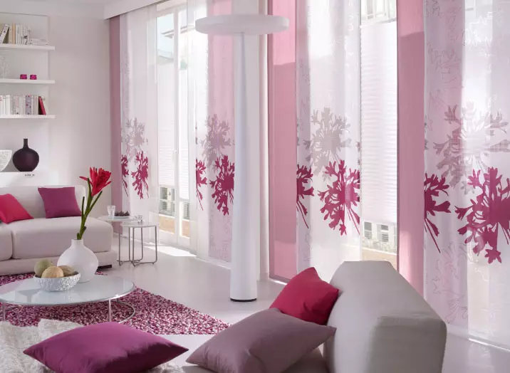Aviso de diseñadores: cómo elegir hermosas cortinas en dos ventanas