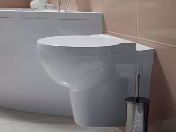 Kompaktes Toilette - eine ideale Lösung für ein kleines Badezimmer