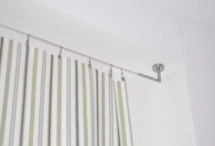 String för gardiner och stränggardiner: Hemligheter av installation och funktionsegenskaper