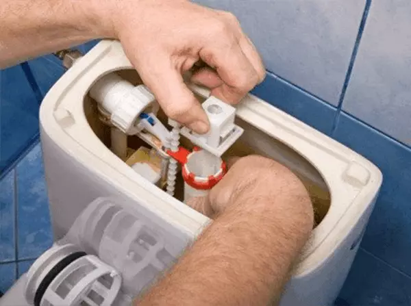 Característiques del dipòsit del dispositiu per a la tassa de bany i la seva instal·lació