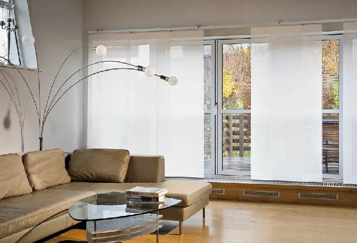 Завеси за залата без ламбреки: стилни решения за различни интериори