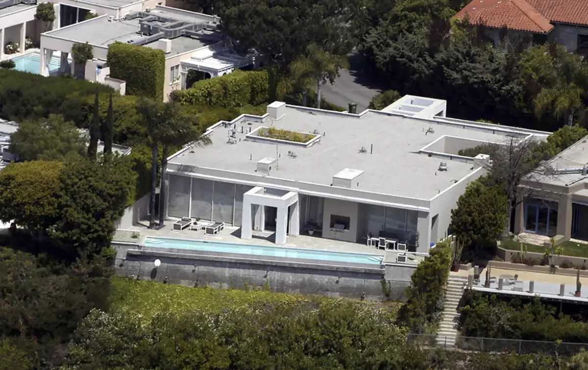 Keanu Reeves: Chic Villa mu Los Angeles kwa $ 5,000,000 [