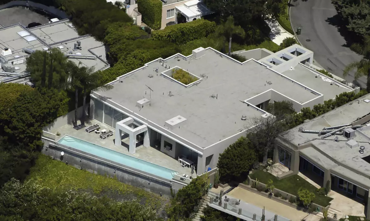 Keanu Reeves: Chic Villa yn Los Angeles am $ 5,000,000 [Adolygiad Interior]