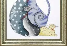 Cross Stitch Cats: Britaj katoj, tegmentaj aroj, ruĝhara kaj nigraj bildoj, foto luno mallaborema kato