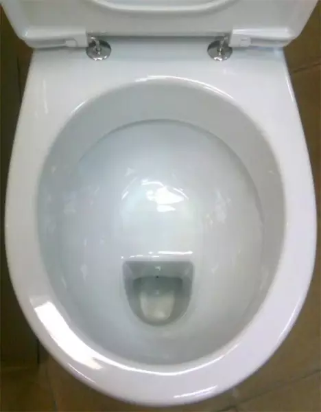 Тоалет са полицом у посуди