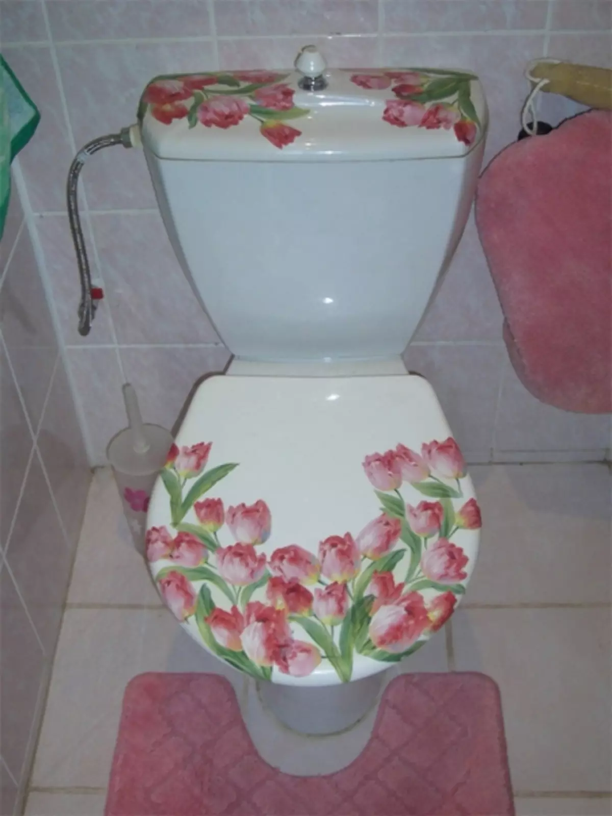 Mga toilet ng larawan - naka-istilong detalye ng iyong loob