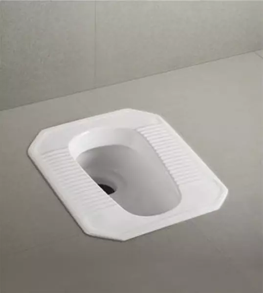 Ženoa Bowl - vanjski toalet
