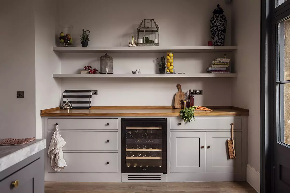 چگونه بدون کابینت نصب شده در آشپزخانه انجام شود؟