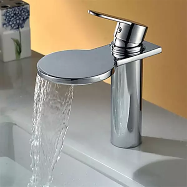 Cascade de robinet en cascade: beauté et confort