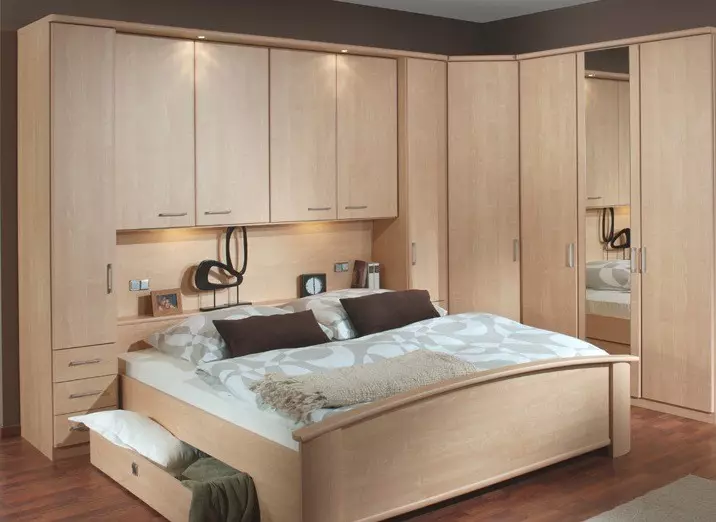 Дизайн спальні 8 кв м: правила оформлення, вибір меблів