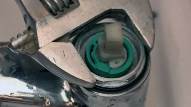 การซ่อมแซมเครื่องผสมห้องน้ำ: สาเหตุของการแตกหักและวิธีการซ่อมแซม