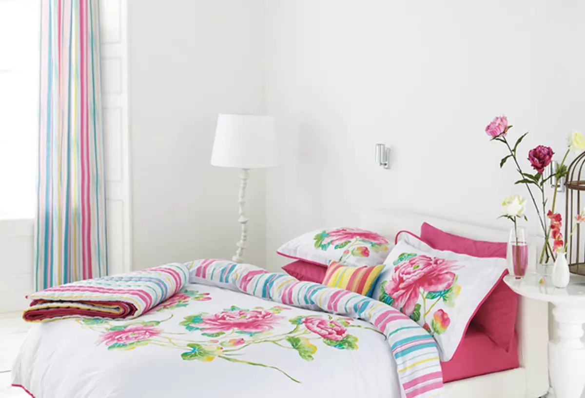 寝室キット：ベッドプレッドとカーテン - 選ぶ方法？