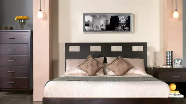 Apa kertas dinding yang terpaku di bilik tidur: bagaimana untuk membuat pilihan terbaik