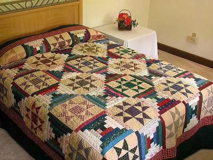 Patchwork sengeteppe: patchwork foto, baby sengeteppe i stil med lappeteppe, plettet quiltet, master klasse fra jeans på sengen, tango, hekle, video