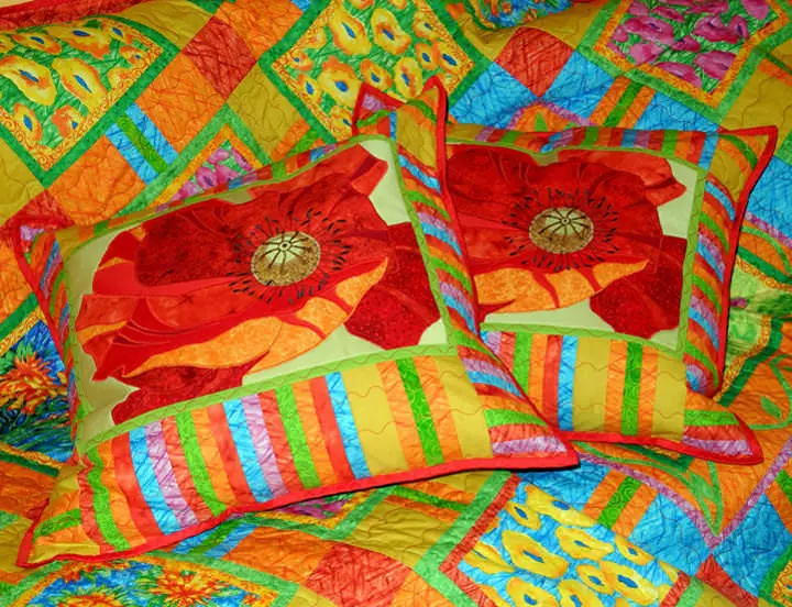 Patchwork Poduszki: Sprzęt patchworkowy, schemat do szycia, zdjęcie, styl patchworku ze własnymi rękami, pomysły poszewki na poszewkę, dekoracyjne sofa poduszki, wideo