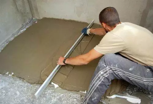 Podlahové poter Majáky: Hromadné nosníky pre výplne, ako sa nastaviť na zarovnanie, inštaláciu a ako dať, pravidlo