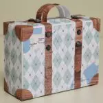 Dekorativ resväska - Förpackning för en present eller kreativ sak med egna händer | +58 Foto