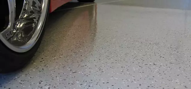 Remplir le sol dans le garage
