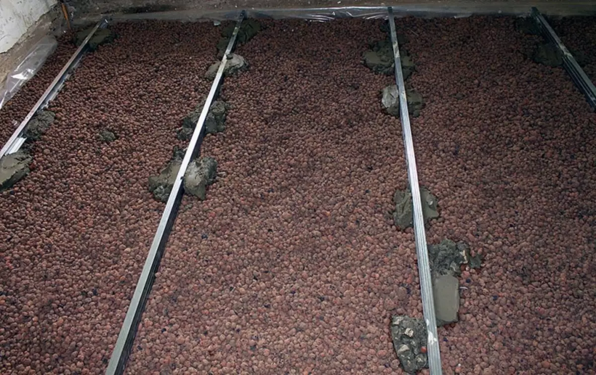 Paviment de sòls amb argila: tecnologia d'alineació, quina facció és millor a l'apartament, un formigó de ceramzita