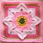 Comment nouer un crochet Babushkin Square: Systèmes simples pour les ailettes débutantes