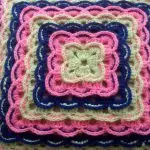 Comment nouer un crochet Babushkin Square: Systèmes simples pour les ailettes débutantes