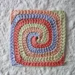 Cara Mengikat Square Crochet Babushkin: Skim Mudah Untuk Pemula Needlewomen