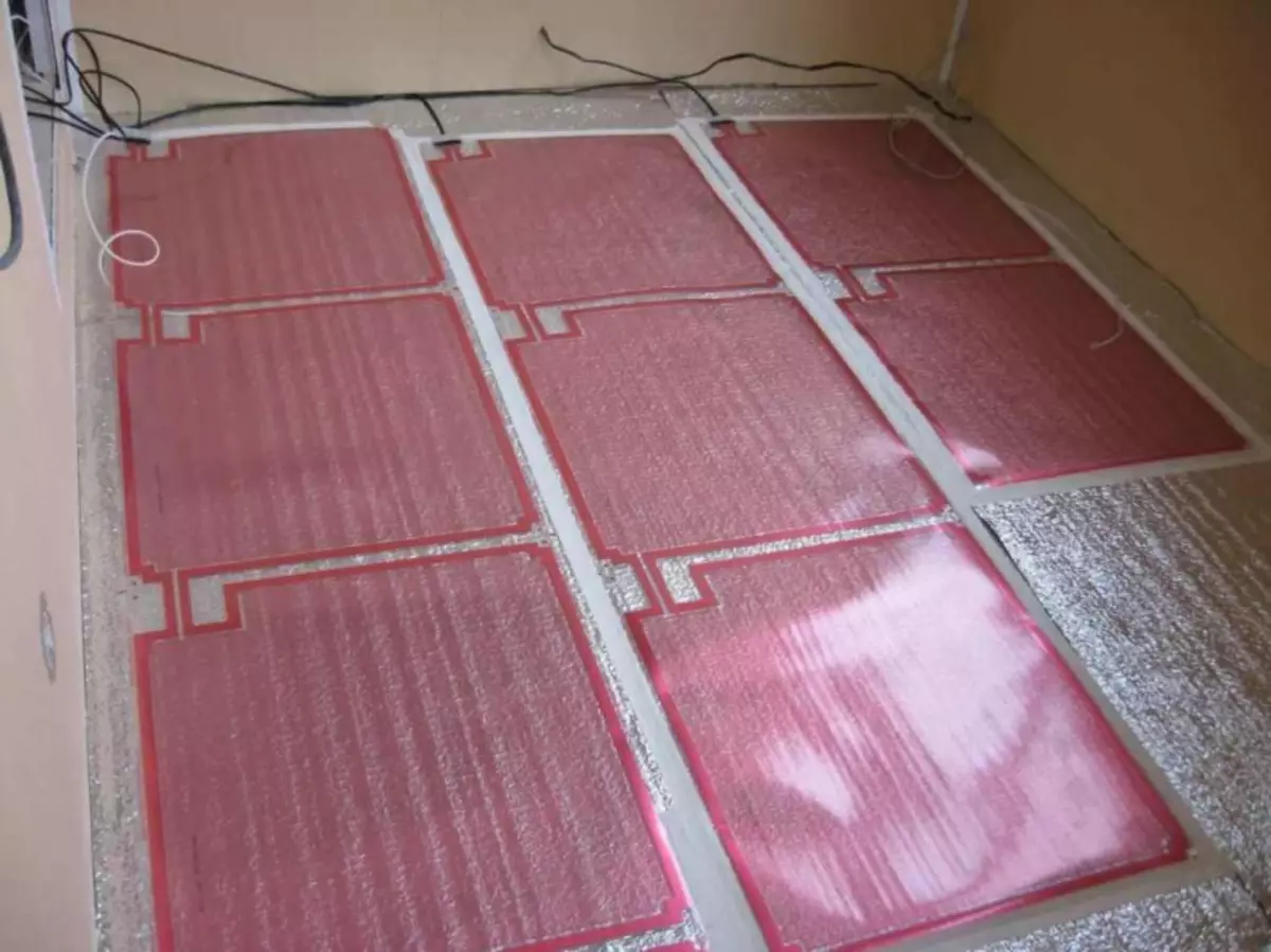 Carbon Ciepe Floor: Mat Rod podczerwieni, węgiel elektryczny pod laminatem i recenzje