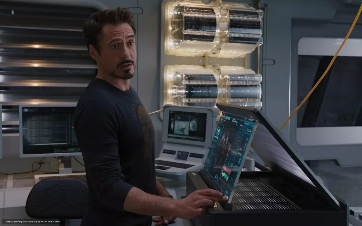 Gambaran keseluruhan apartmen lelaki besi [Tony Stark] dari Avengers