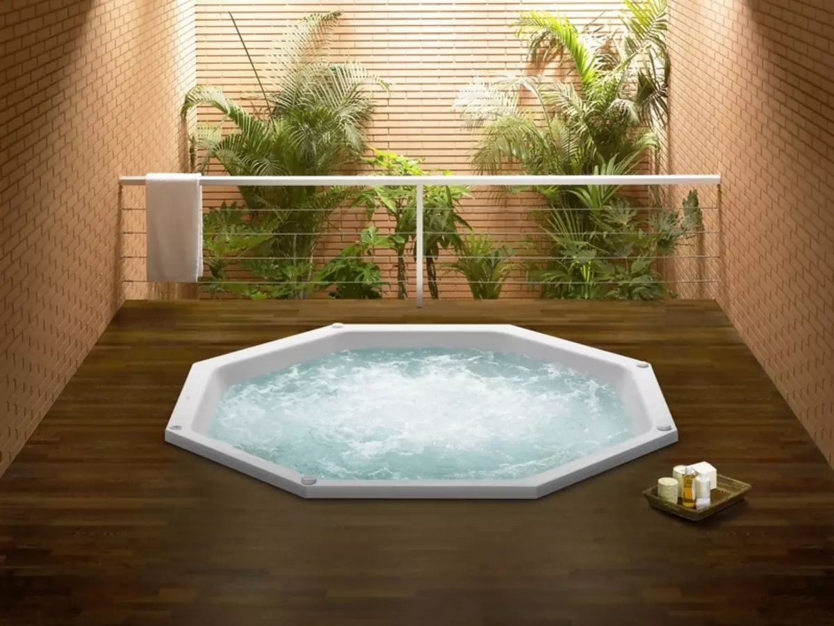 Piscina d'hidromassatge de spa: benefici màxim i relaxeu-vos!