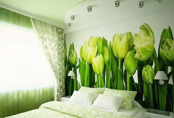 Wall mural with tulips