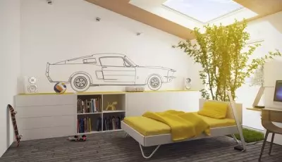 Mural dinding dengan mobil di dinding