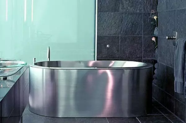 Metal banyo