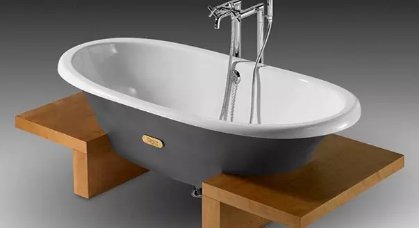 Hvilket bad er bedre: støbejern, stål eller akryl? Sammenlignende analyse.