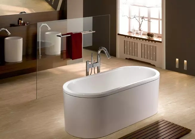Яка ванна краще: чавунна, сталева або акрилова? Порівняльний аналіз