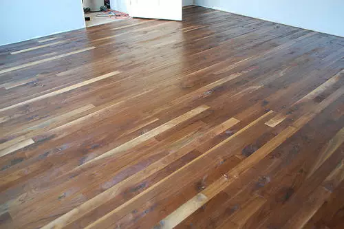 Atualização da placa de parquet: aspirador e cuidados, como cuidar de parquet, lavagem e atualização em casa