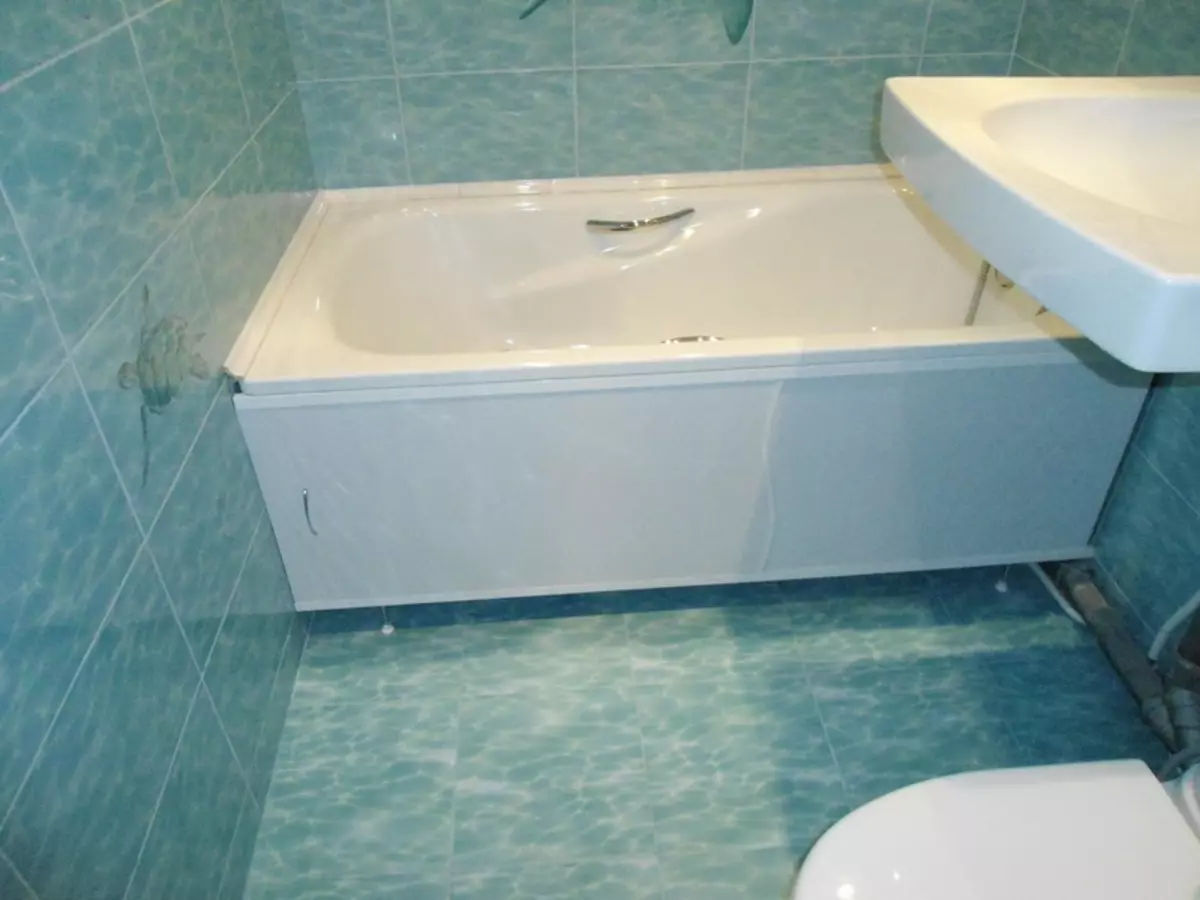 установка ванной в ванной комнате под пластиковые панели