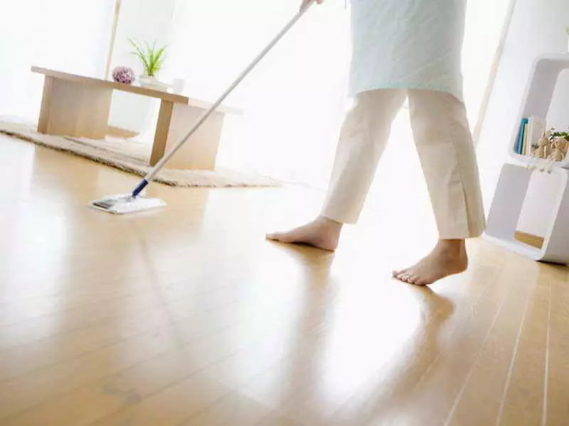 How to Wash Pariquet: Flooring at Home, Agent Paqijkirinê, Meriv Dara Xwezayî çawa paqij bike